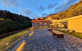 Hotel Estilo MB - Merlo